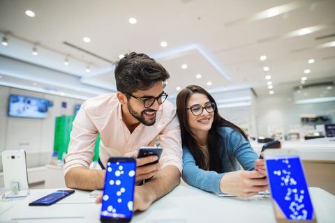 Explore the Latest Mobile Phone Deals and Offers: Complete Guide