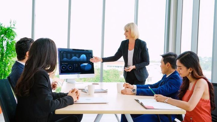 Enterprise HR Software Solutions: Complete Guide for Large Businesses